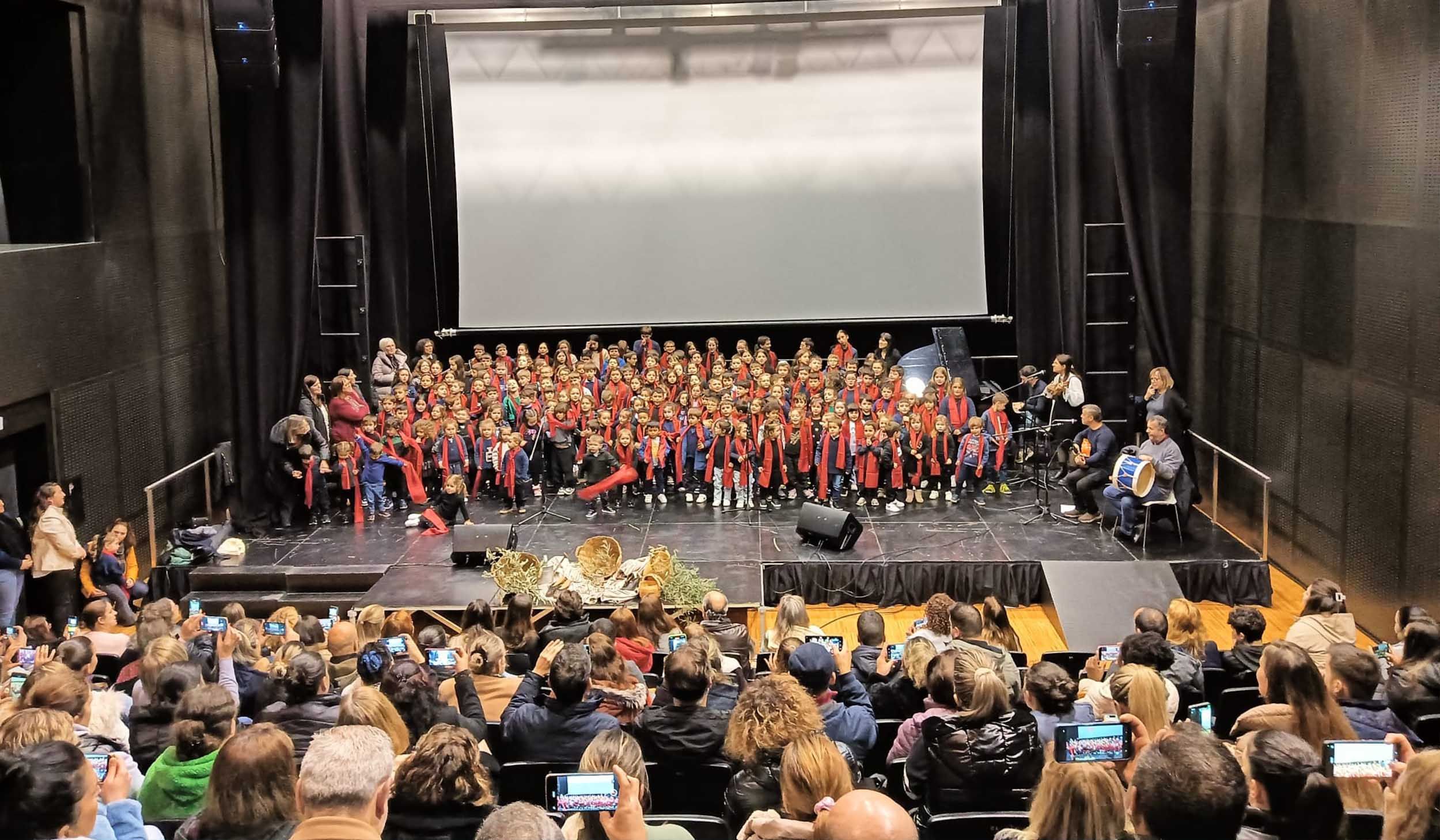 Celebração das Janeiras nos Complexos Escolares de Cinfães e Souselo